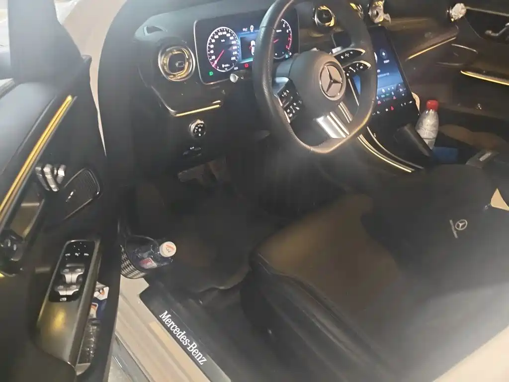 Mercedes-Benz C-Class — миниатюра 17