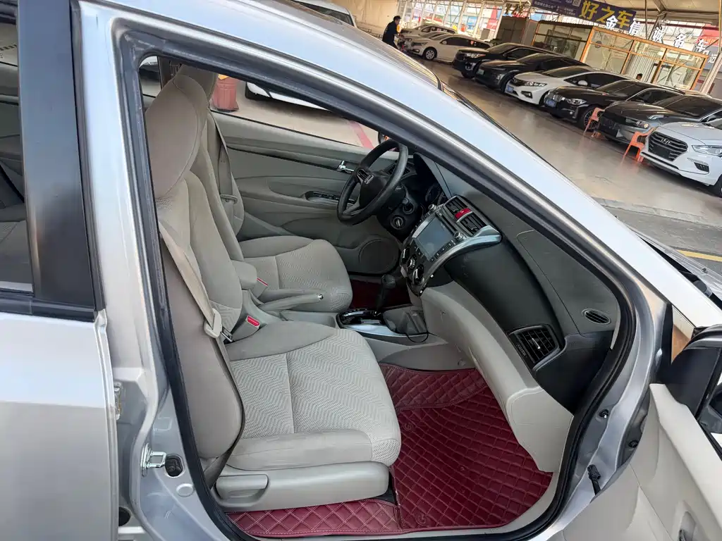 Honda City Classic Elegant 1.5L Auto Elite Edition, фото 14