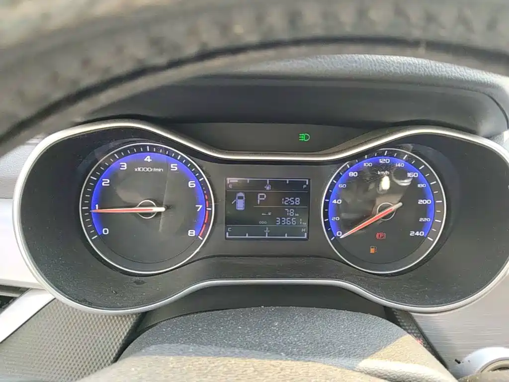 Geely Vision — миниатюра 12