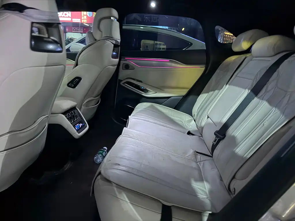 BYD L EV — миниатюра 4