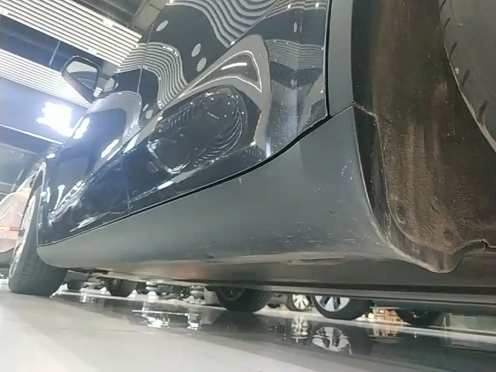 Tesla Model Y — миниатюра 22