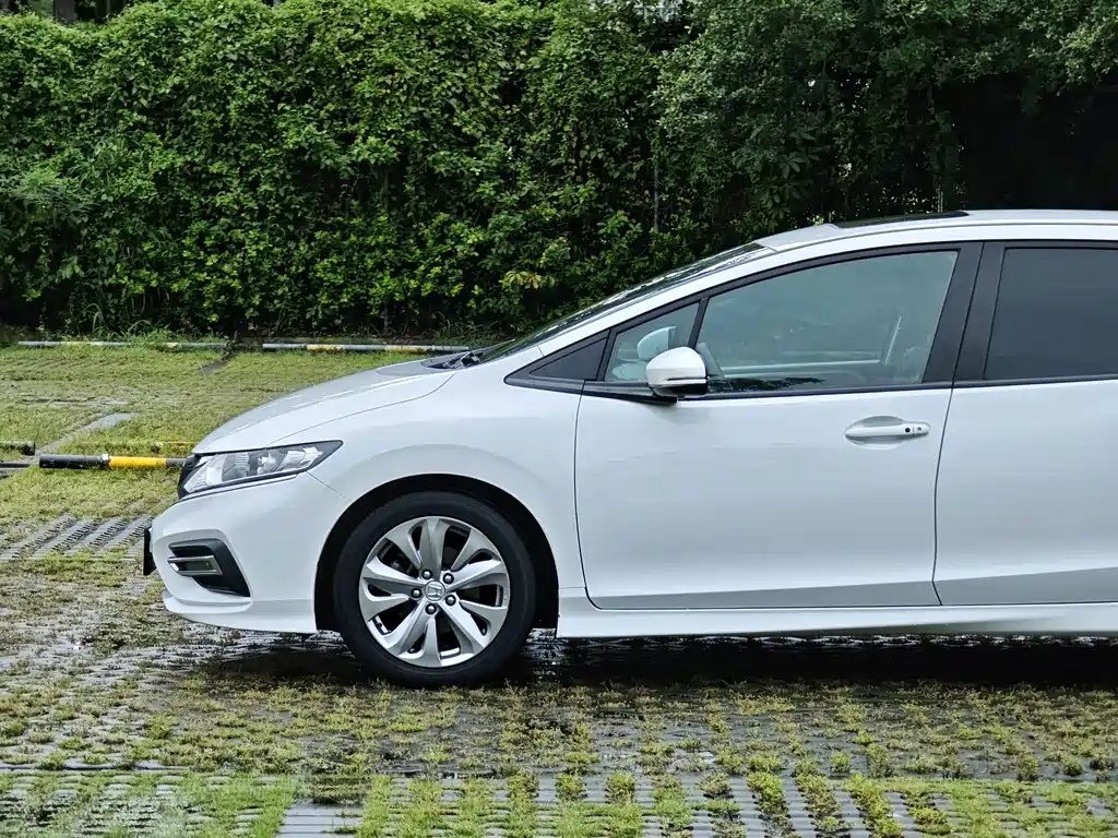 Honda Jade — миниатюра 6