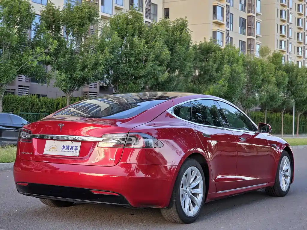 Tesla Model S — миниатюра 25