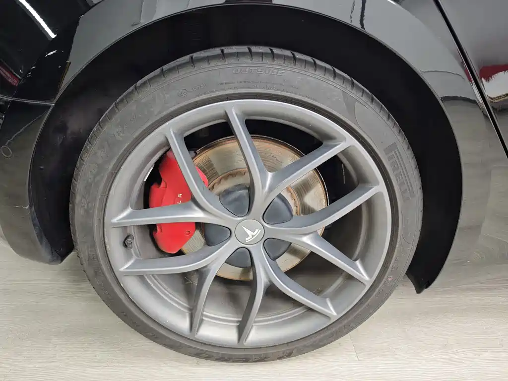 Tesla Model 3 — миниатюра 46