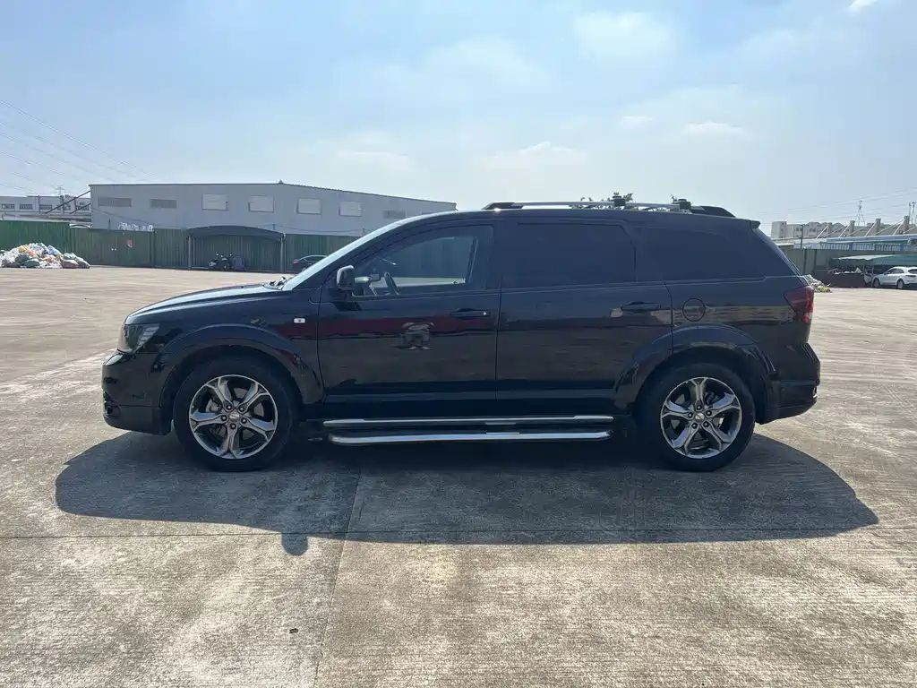 Dodge Journey — миниатюра 7