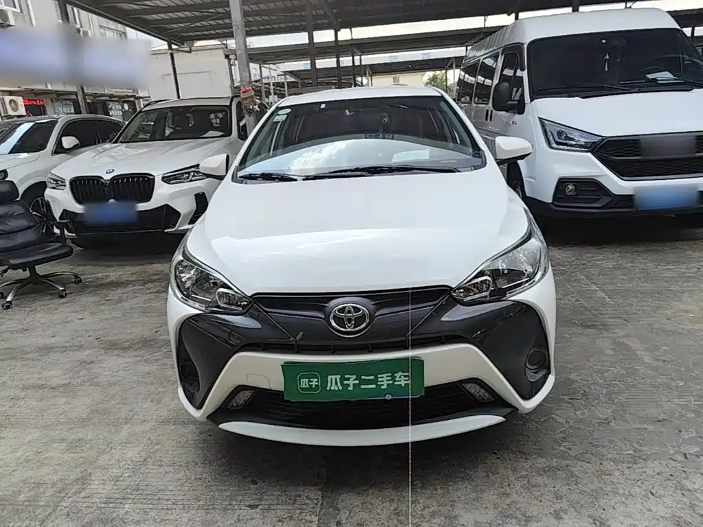 Toyota Yaris L — миниатюра 3