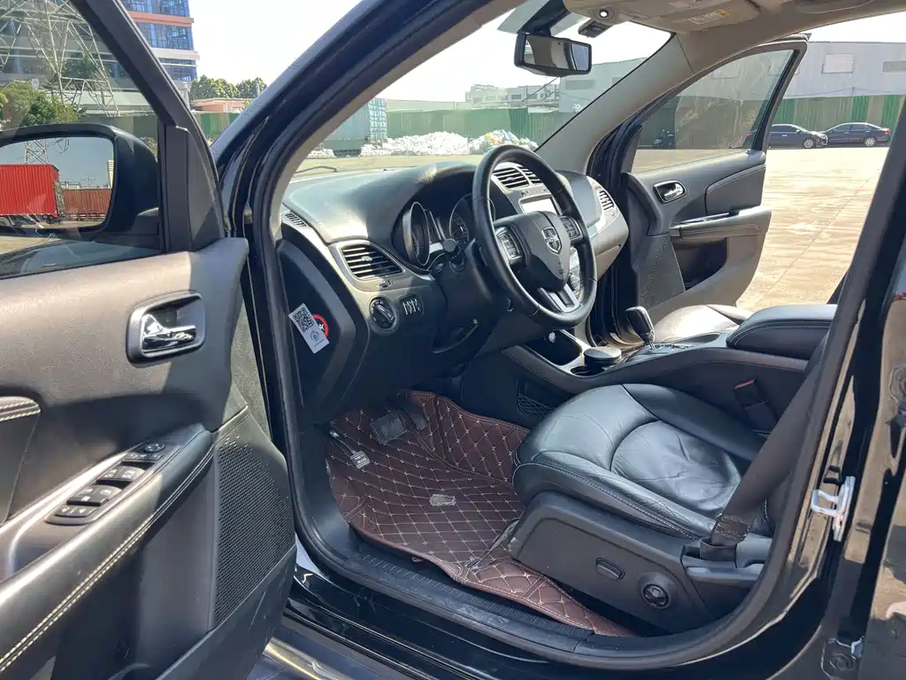Dodge Journey — миниатюра 8