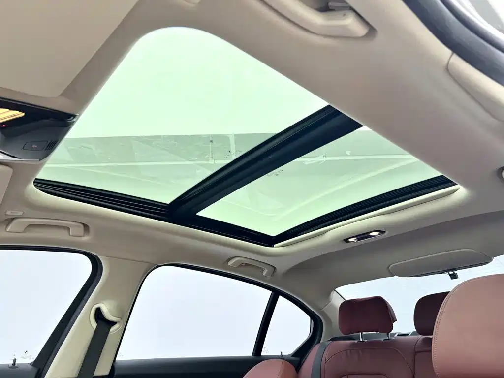 BMW i3 — миниатюра 14