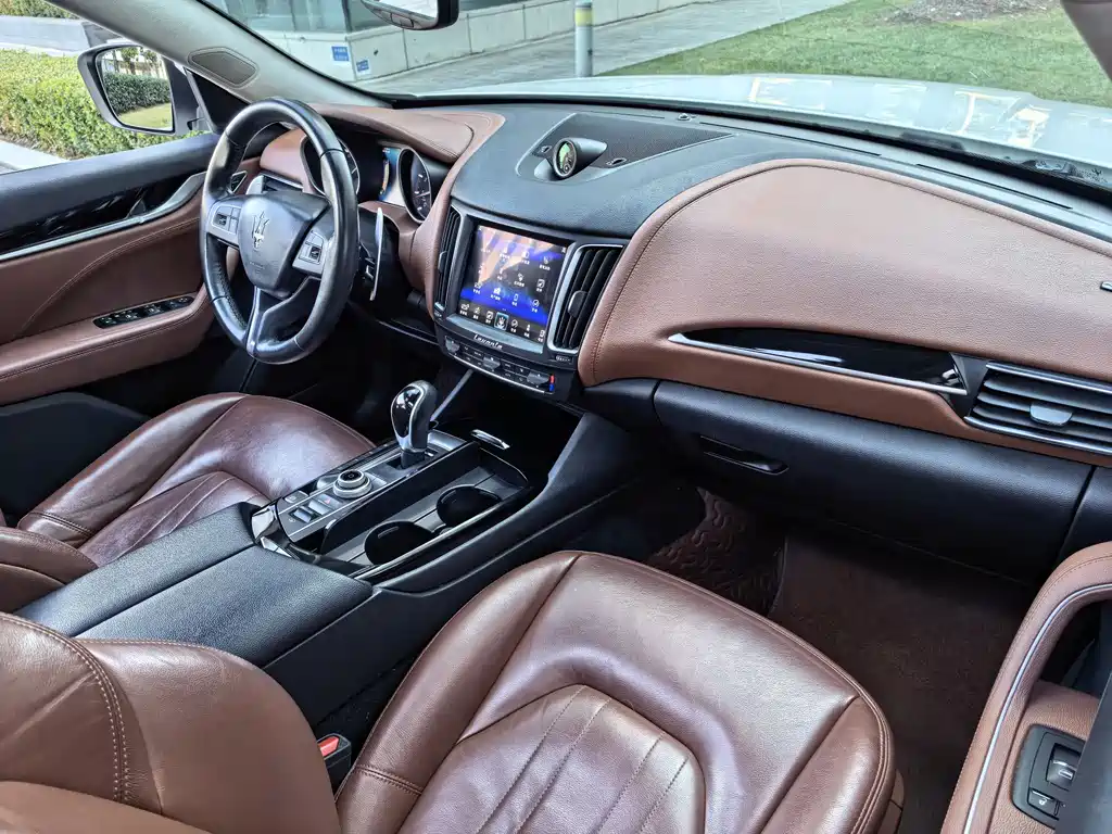 Maserati Levante — фотографии объявления, Фото 30