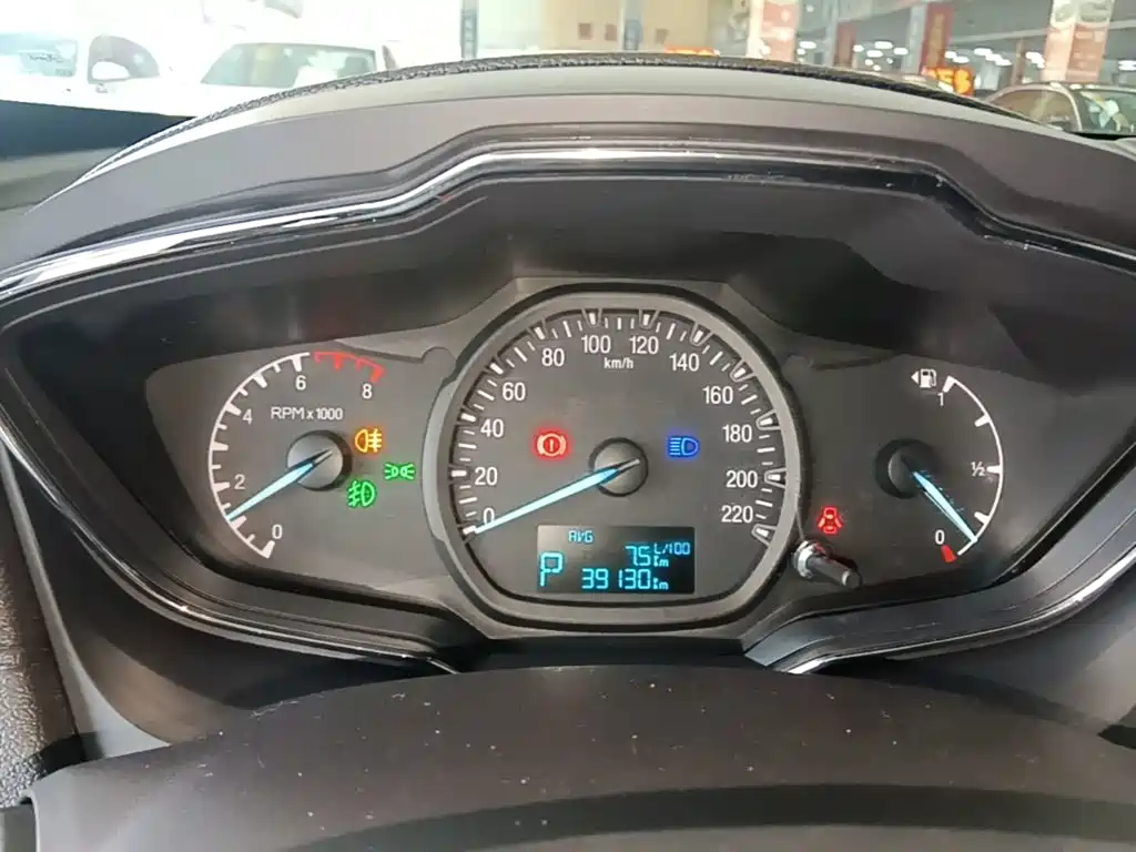 Ford Escort — миниатюра 12