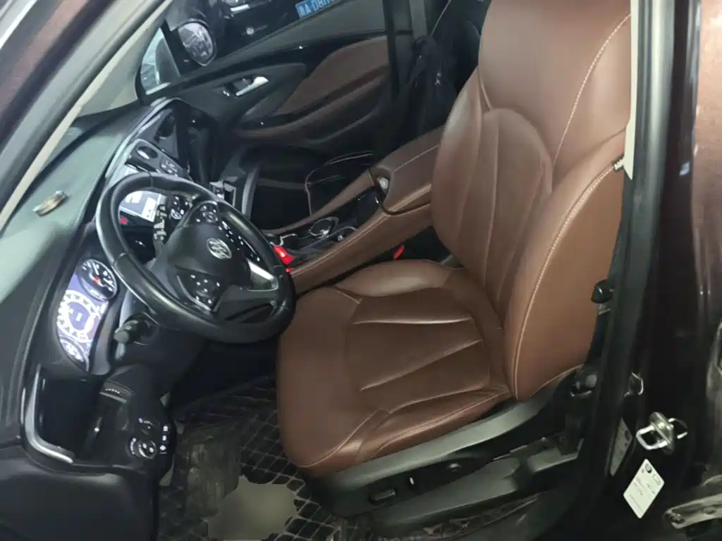 Buick Envision Plus — миниатюра 15