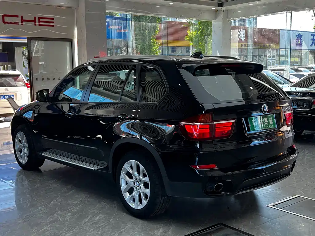 BMW X5 (Import) — миниатюра 6