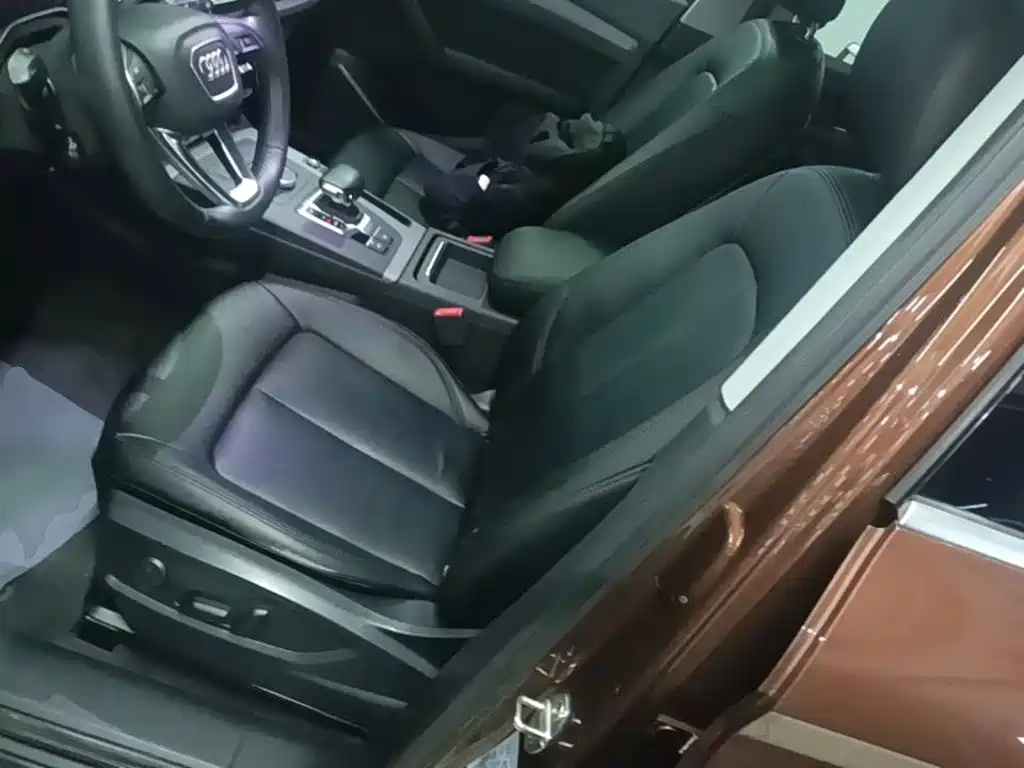Audi Q5L — миниатюра 15