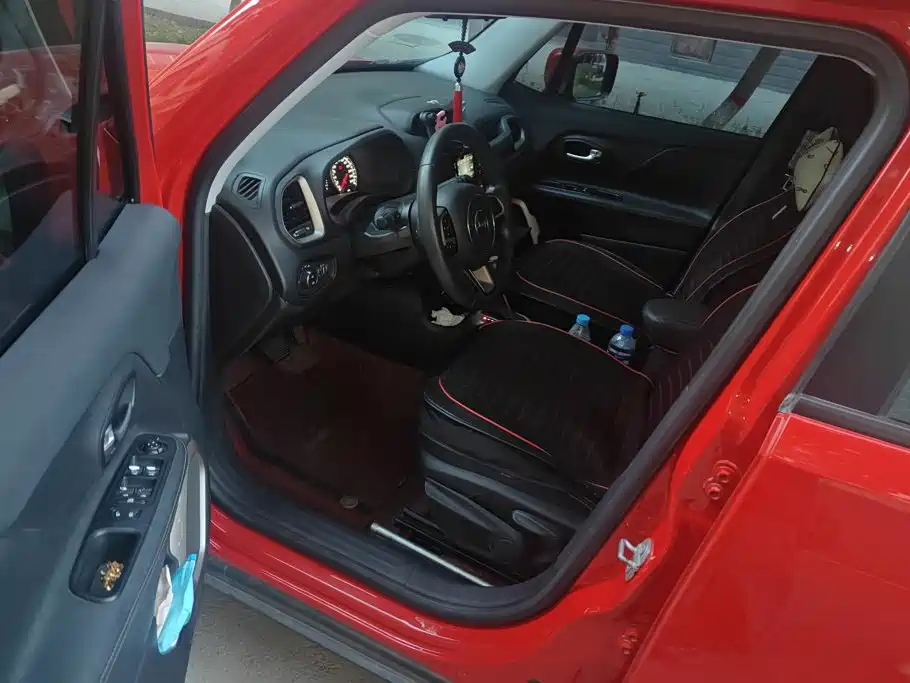Jeep Renegade — миниатюра 9