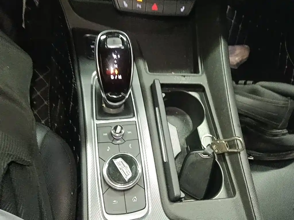 Cadillac CT5 — миниатюра 14