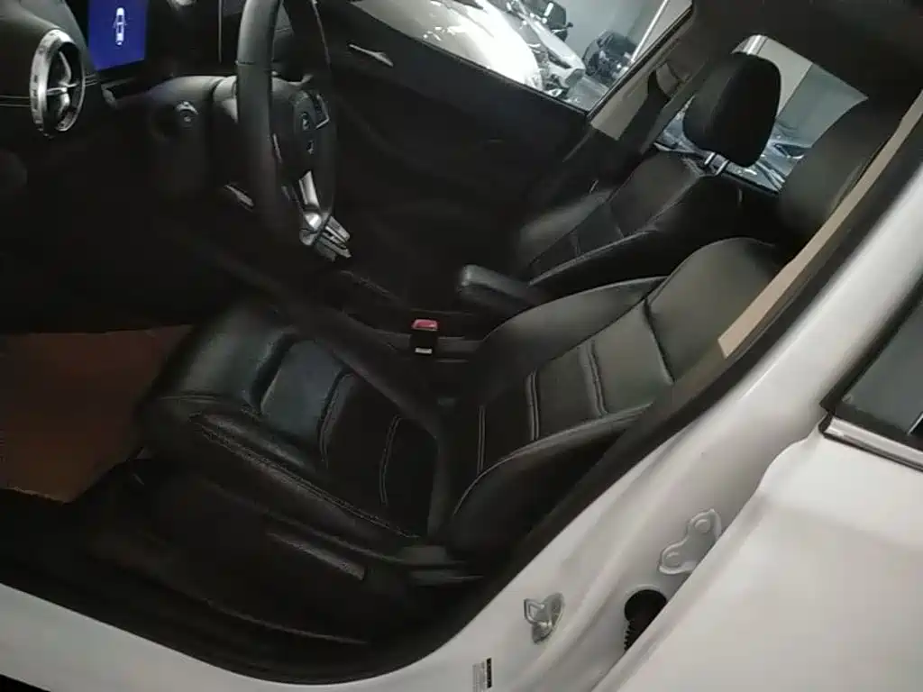 BYD Yuan EV — миниатюра 15