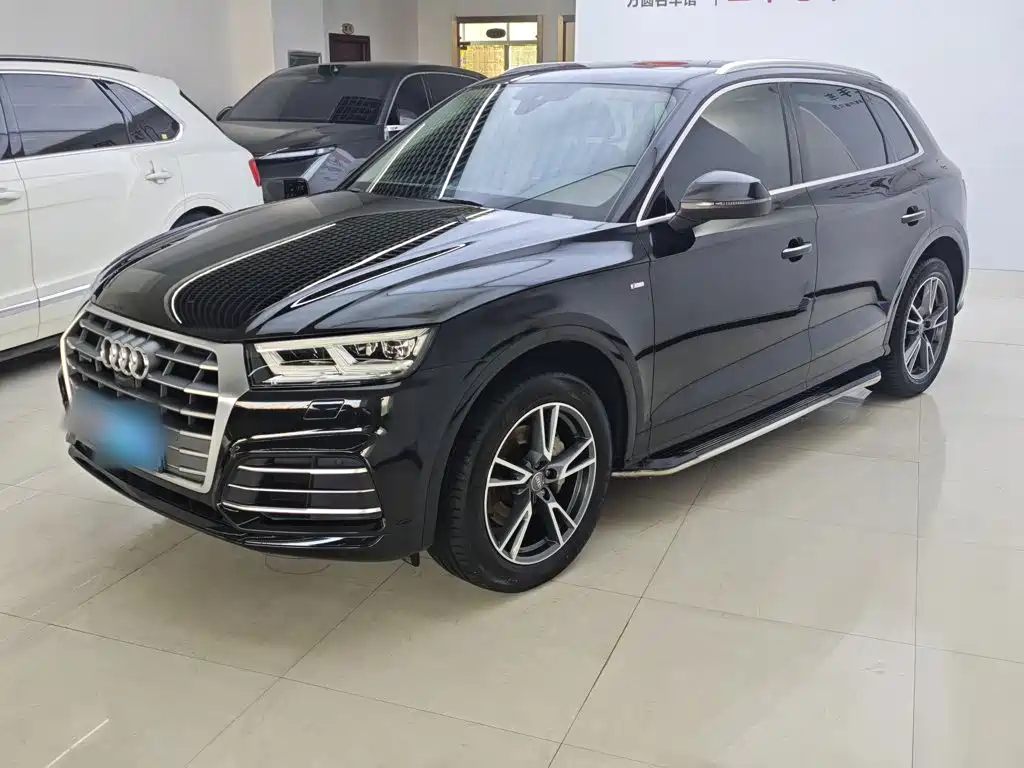 Audi Q5L — миниатюра 2