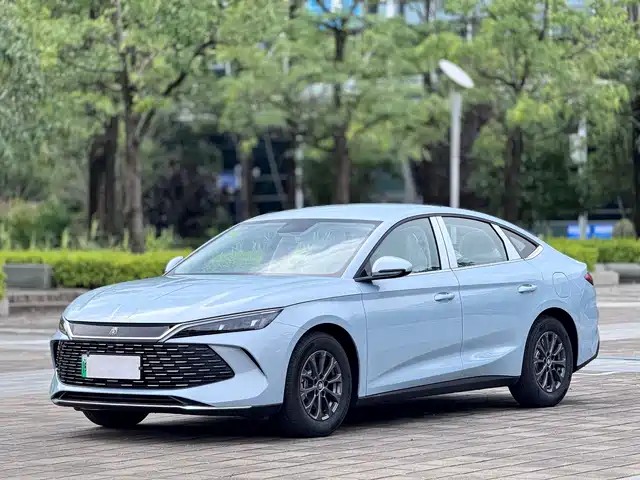 2025 BYD Qin