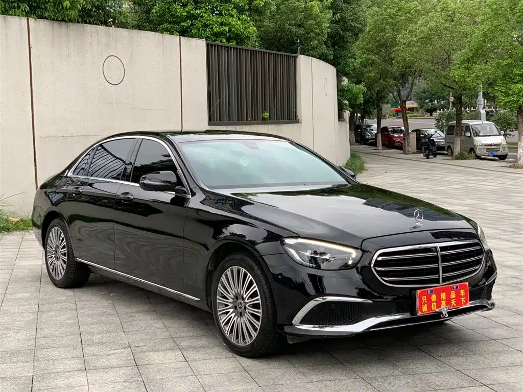 Mercedes-Benz E-Class E 2023 E 300 L Fashion