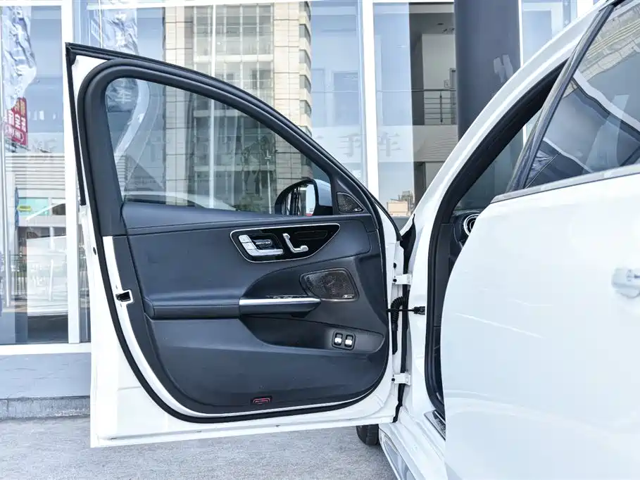 Mercedes-Benz C-Class New Energy — миниатюра 7