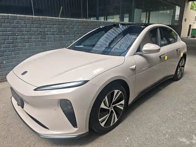 2025 Nio ET5