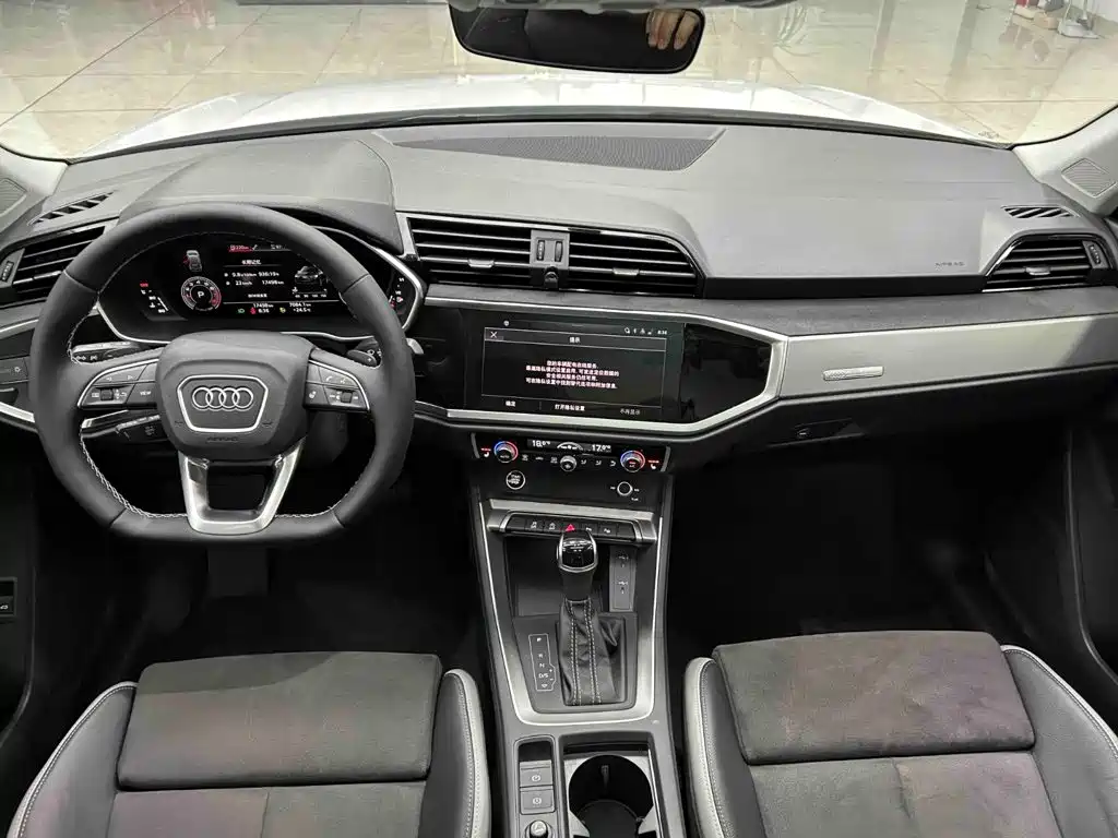 Audi Q3 — миниатюра 2