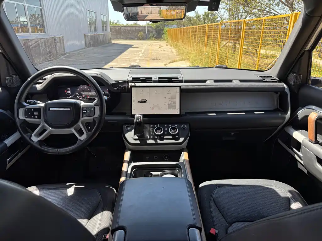 Land Rover Defender — миниатюра 5