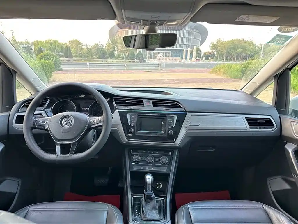 Volkswagen Touran — миниатюра 9