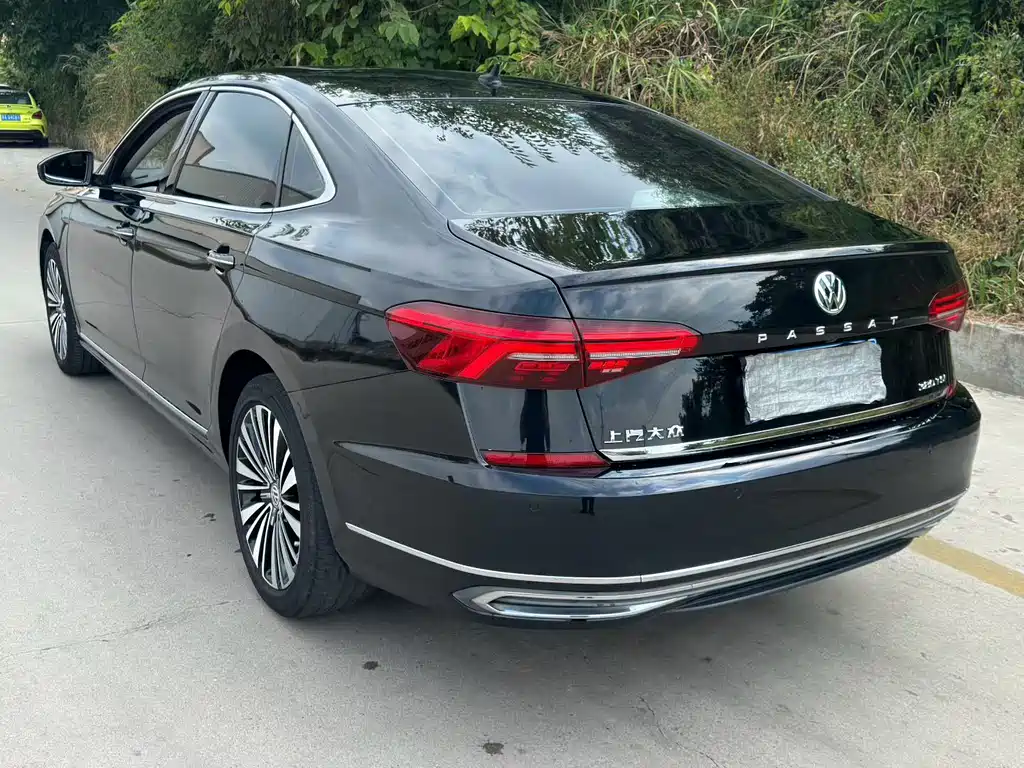 Volkswagen Passat — миниатюра 7