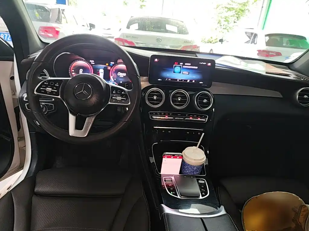 Mercedes-Benz GLC — миниатюра 10