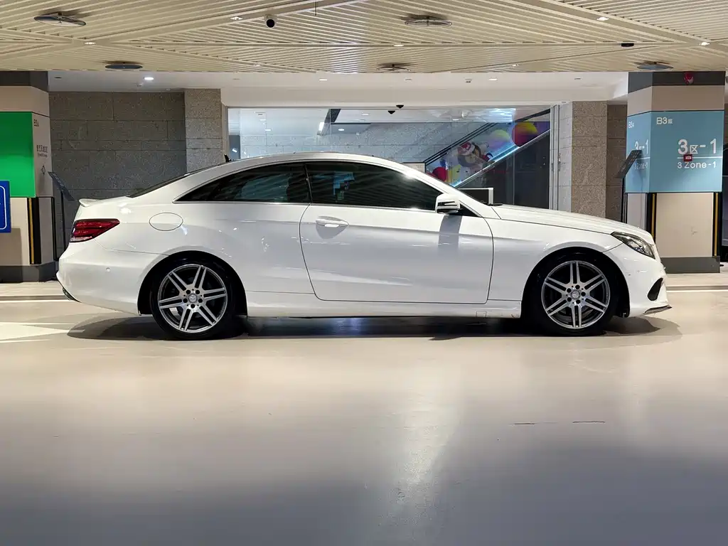Mercedes-Benz E-Class (Import) — миниатюра 7
