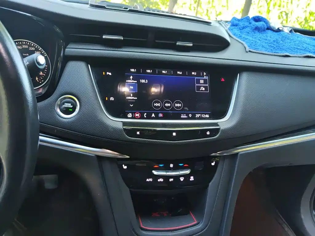 Cadillac XT5 — миниатюра 9