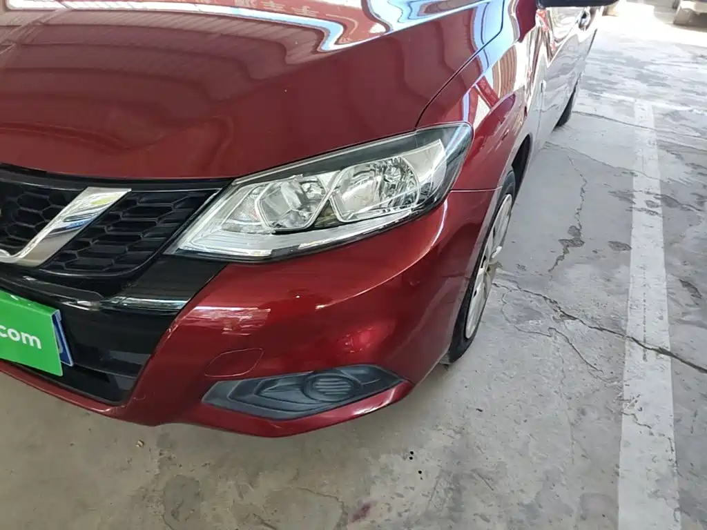 Nissan Tiida — миниатюра 24