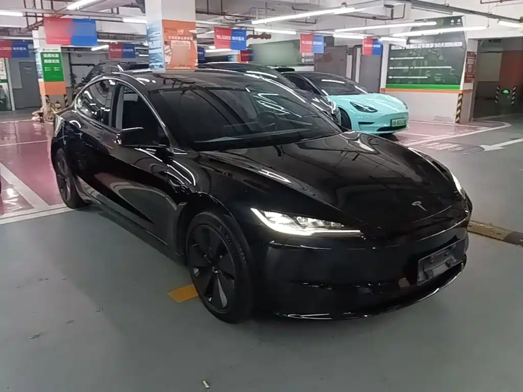 Tesla Model 3 — миниатюра 4