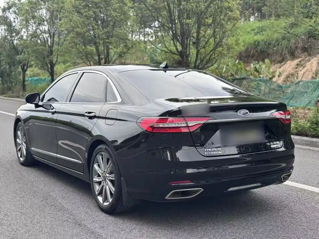 Ford Taurus — миниатюра 5