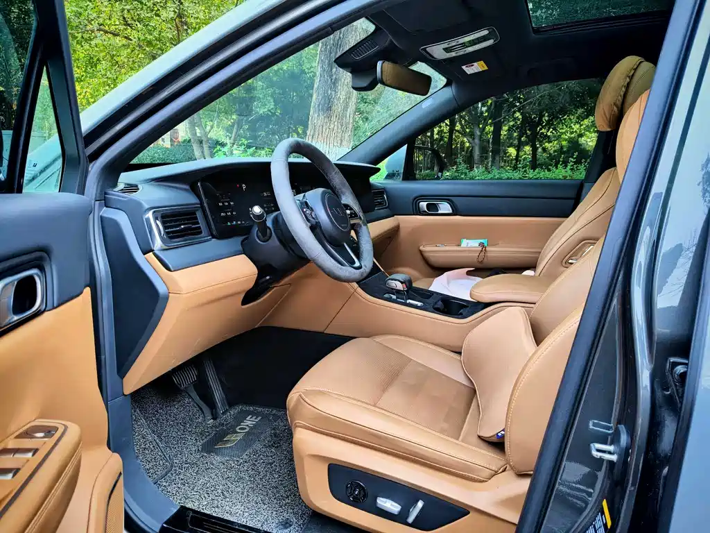 Li Auto Li ONE — миниатюра 4