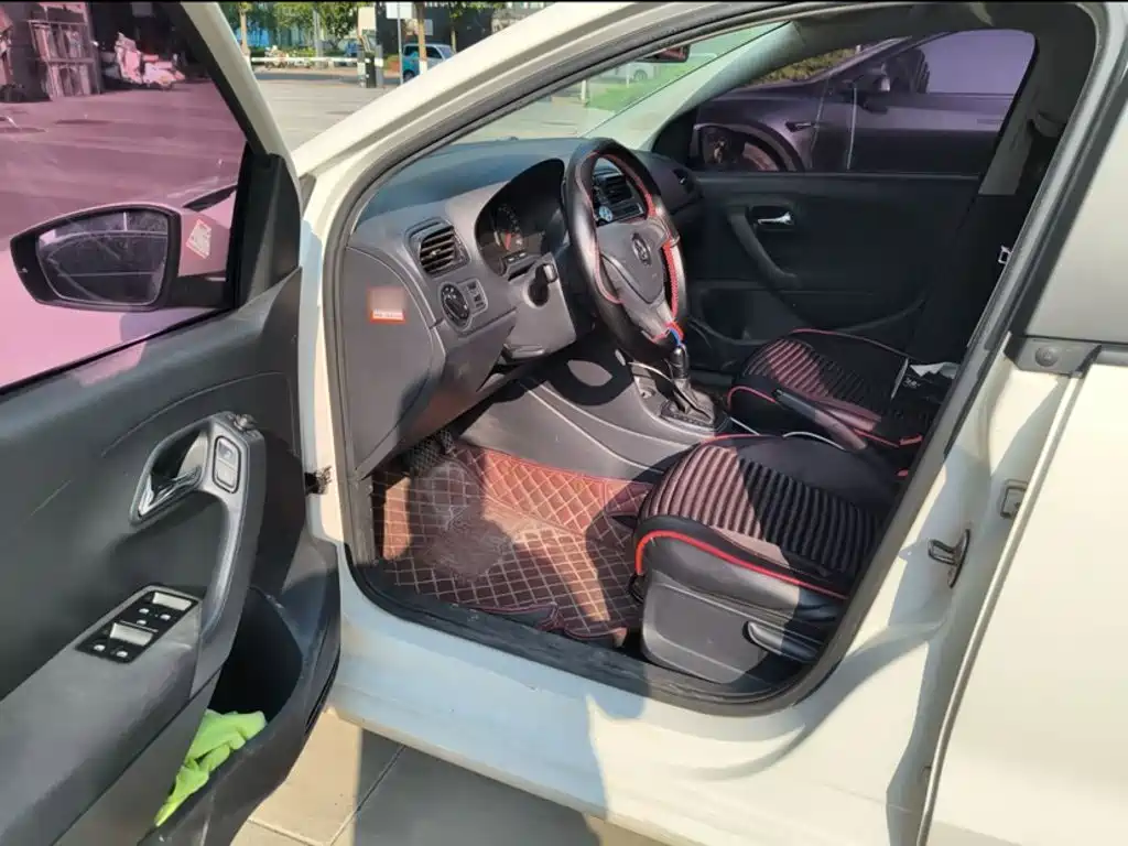 Volkswagen Polo — миниатюра 13