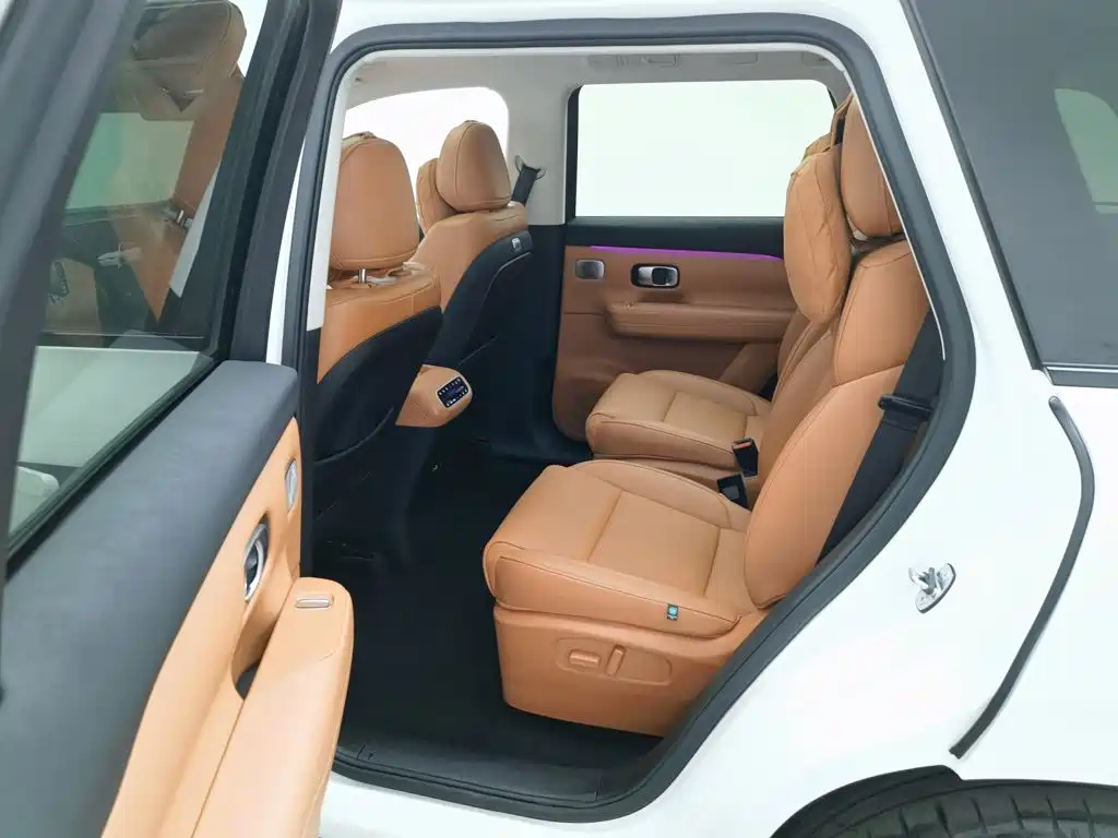 Leapmotor Leapmotor C16 — миниатюра 15