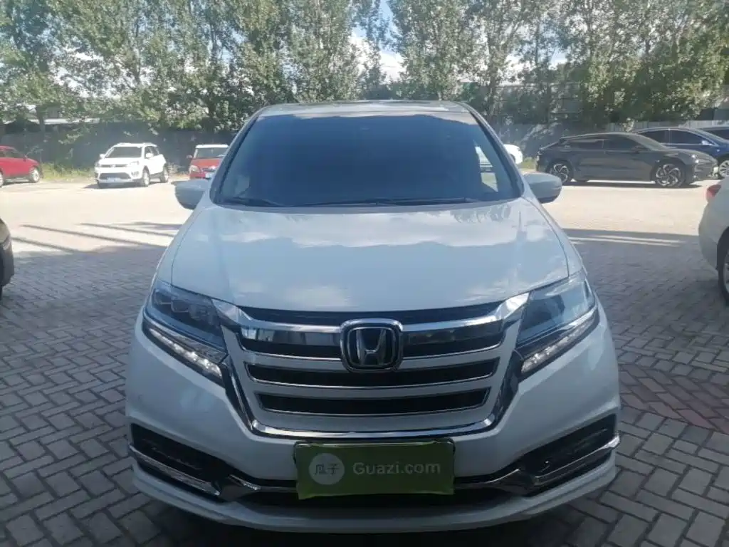 Honda Elysion — миниатюра 3