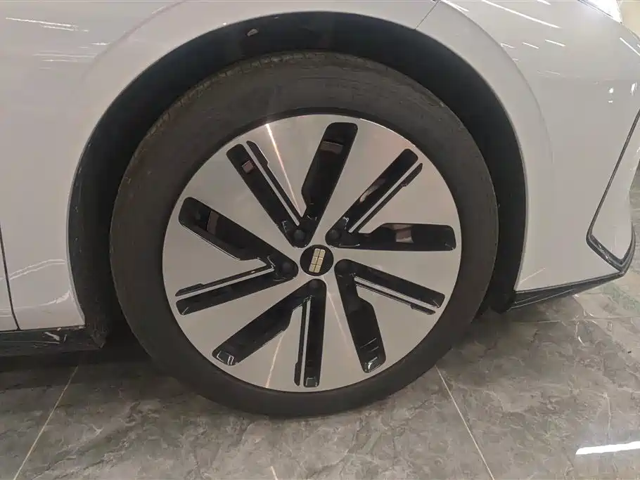 Geely Galaxy Galaxy E8 E8 2024 665km
