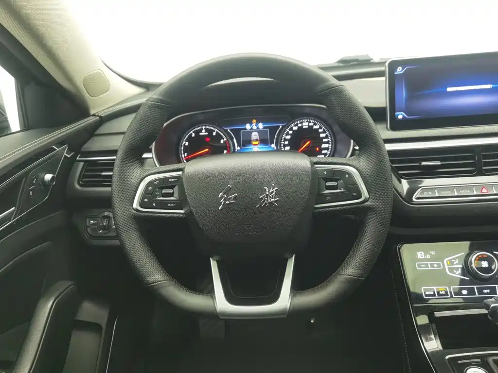 Hongqi Hongqi H5 — миниатюра 11