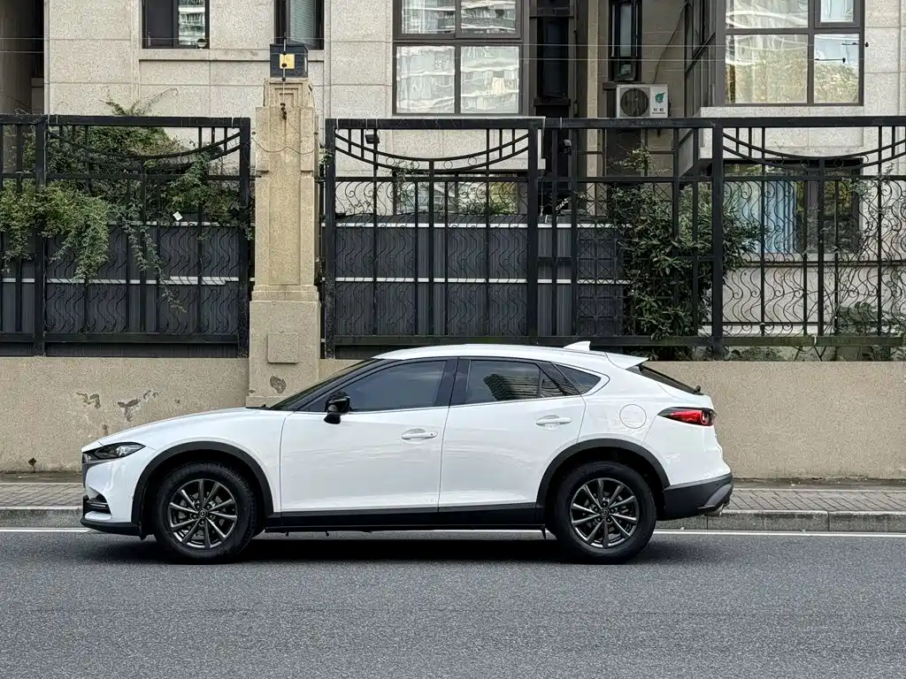Mazda CX-4 — миниатюра 9