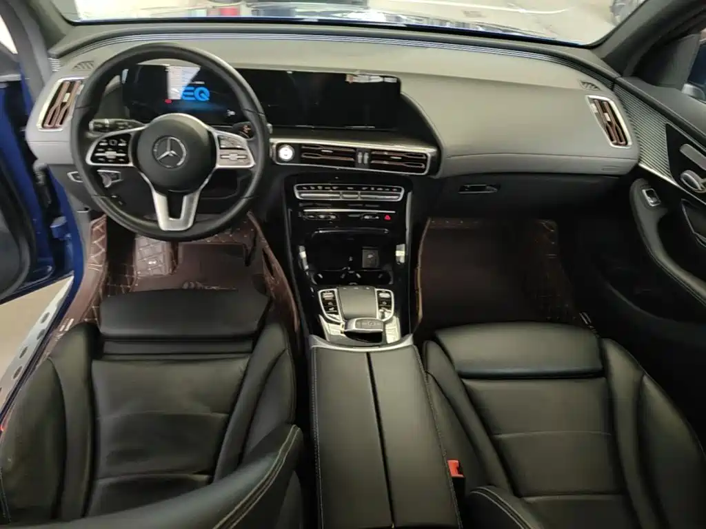 Mercedes-Benz EQC — миниатюра 10