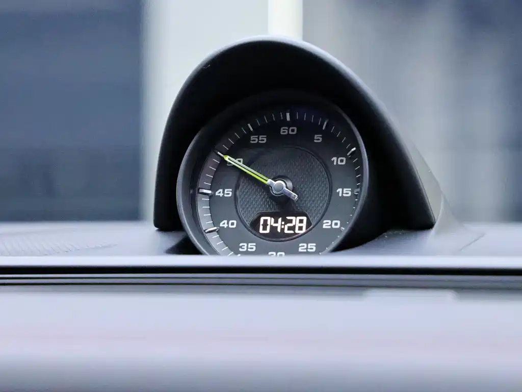 Porsche Panamera Hybrid — миниатюра 14