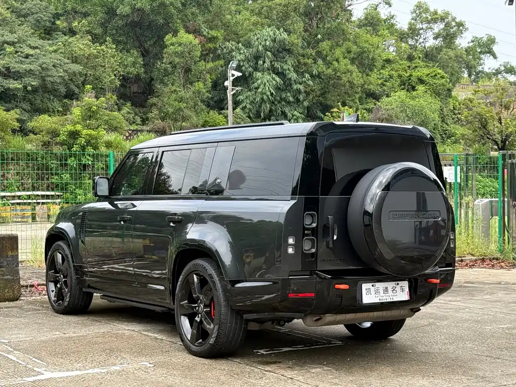 Land Rover Defender — миниатюра 13