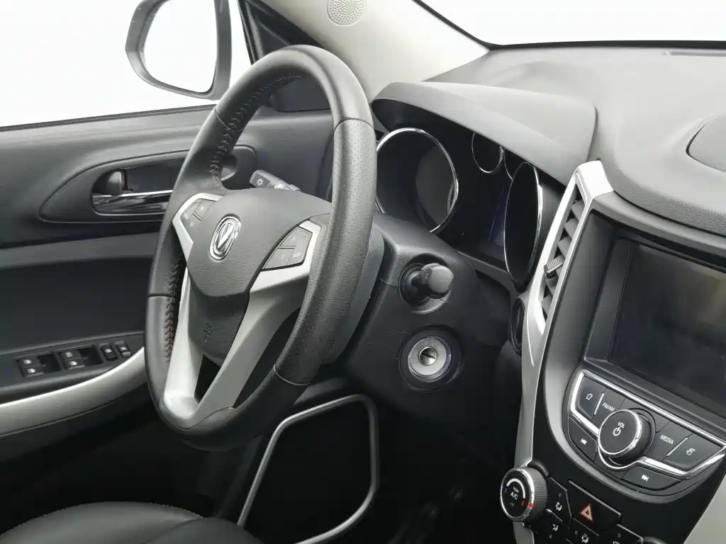Changan CS35 — миниатюра 22