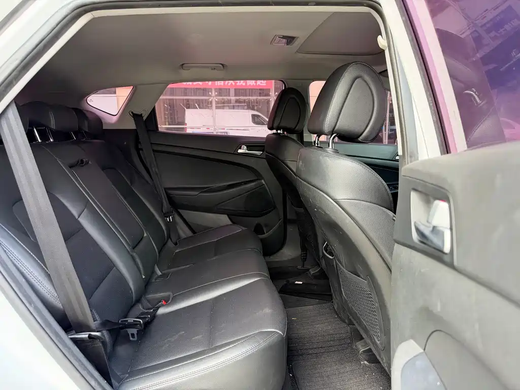 Hyundai Tucson — миниатюра 8