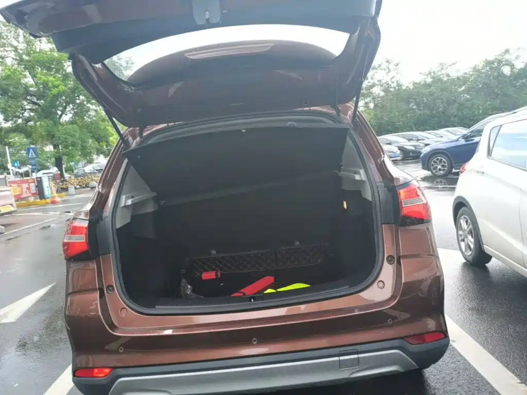 Roewe RX3 — миниатюра 19