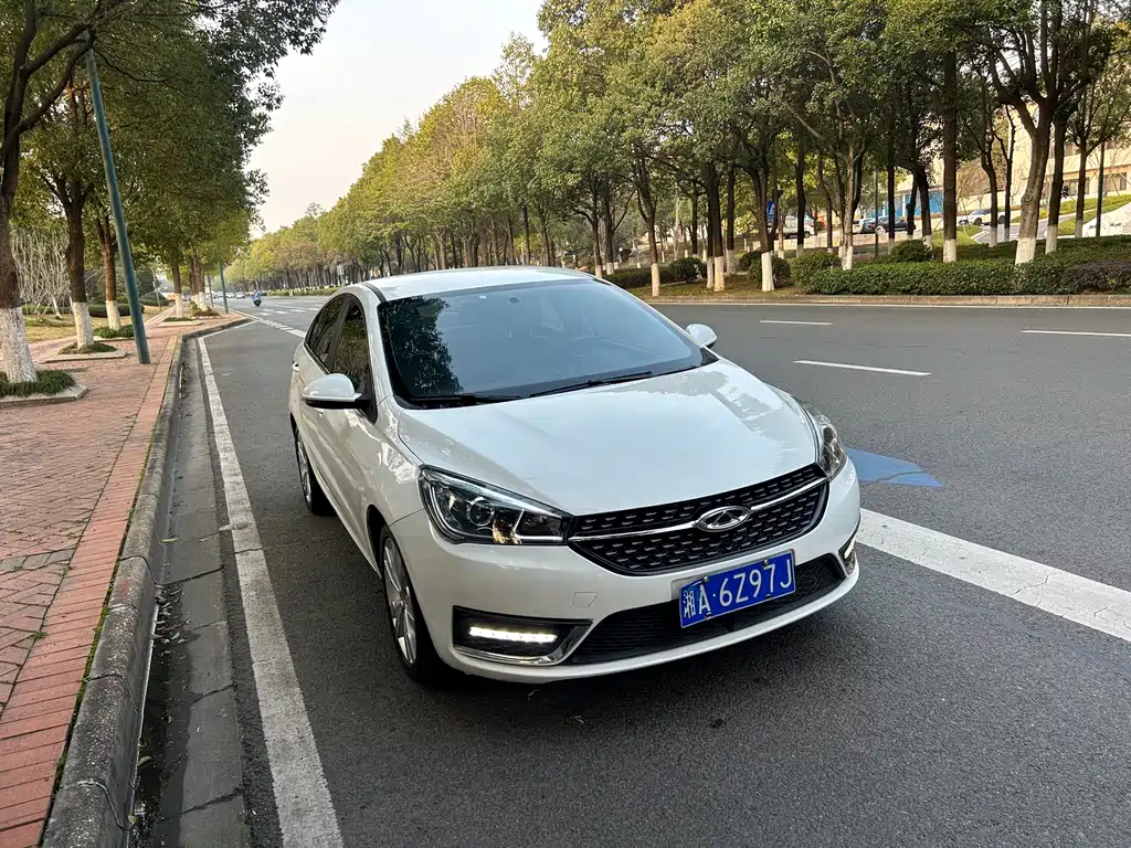 CHERY ARRIZO 5