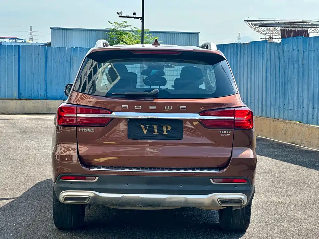 ROEWE RX8